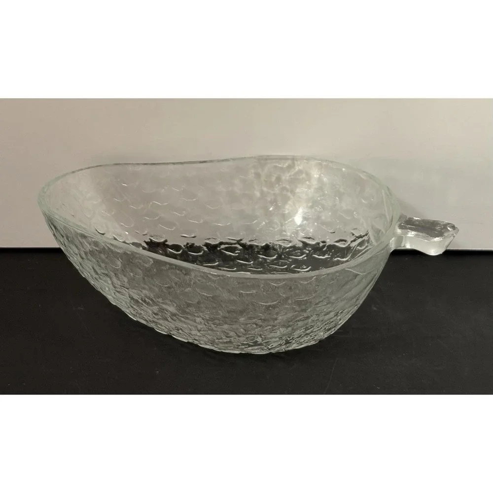 Vintage Clear Glass Strawberry Dessert Bowl – Large Master Serving Bowl